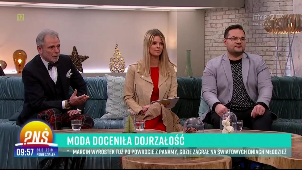 V0323_20190208_191729.mp4_snapshot_11.44_[2019.02.09_10.12.47]