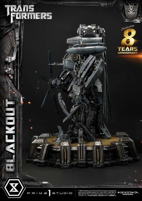 Prime-1-Studio-Transformers-2007-Blackout-Statue-06