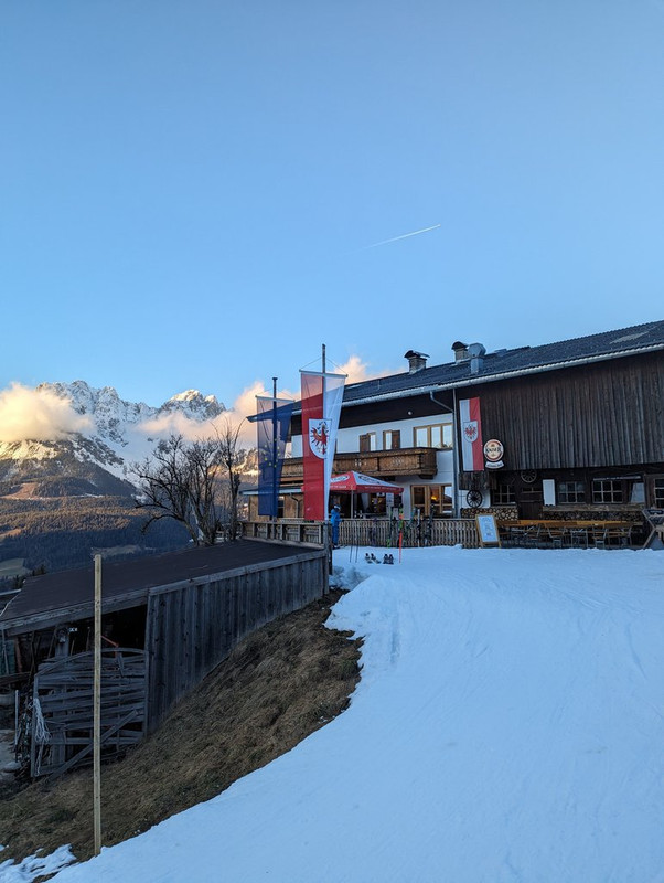 PXL_20240127_152812090.MP