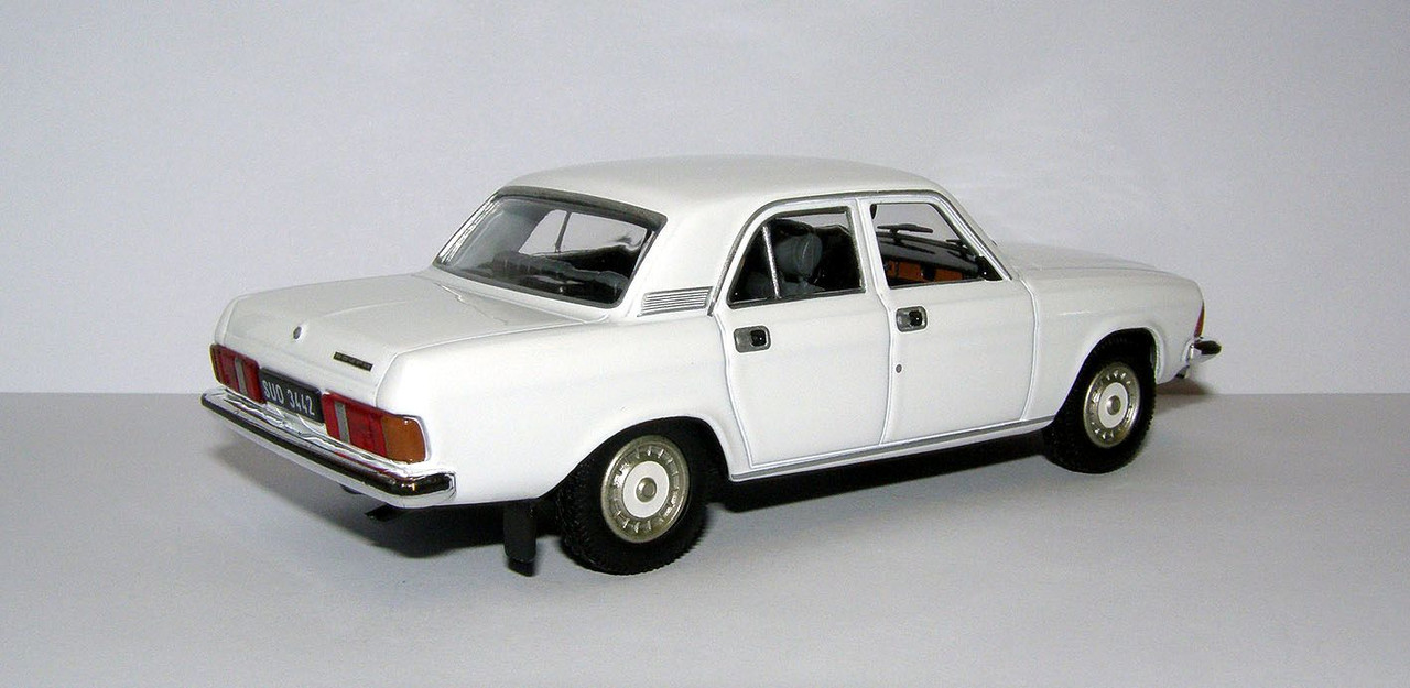 1981 GAZ-3102 Volga (IST for DeAgostini KAP Nr.93) 2