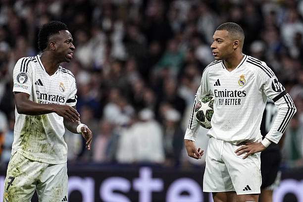 Real Madrid rối loạn tiền đạo: Alonso nên mạnh tay với 3 “ông sao”