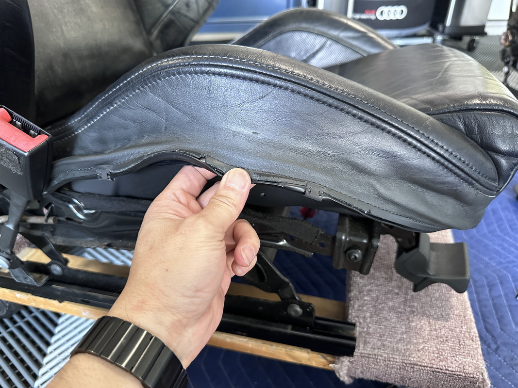 Wingback_assembly_24