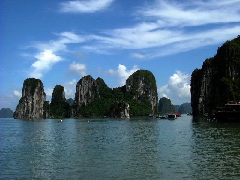 HALONG-BAY-15.jpg