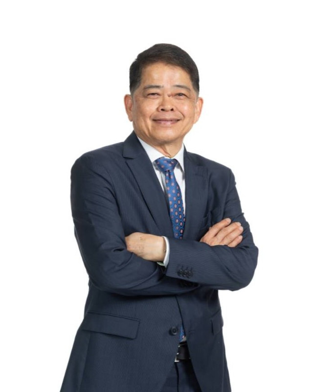 4.คุณประเสริฐ บุญสัมพันธ์ ประธานกรรมการมูลนิธิสัมมาชีพ