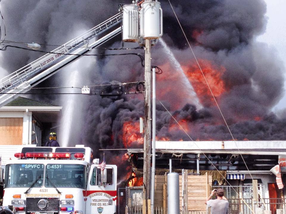 1185378_675207792498736_1827390047_n