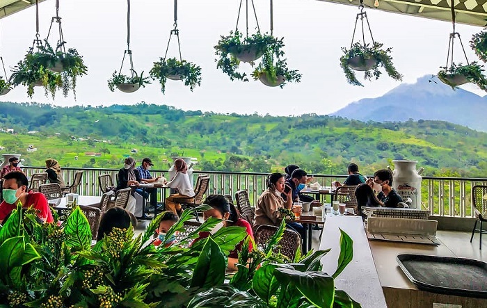 Restoran di Cimory Dairyland Prigen