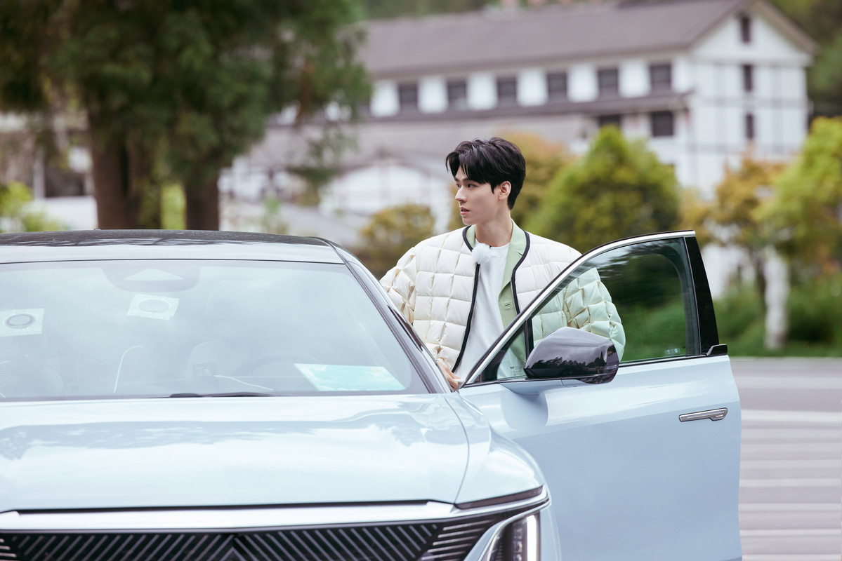 006DurXoly1hdy5ggzbf9j36bk47se85