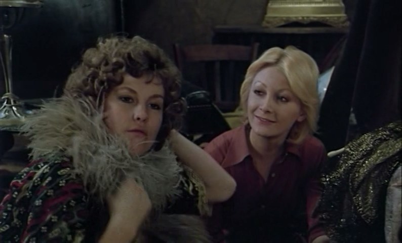 [Immagine: Emilienne-1975-ITA-FRE-DVDRip-x264-mux-b...20-030.jpg]
