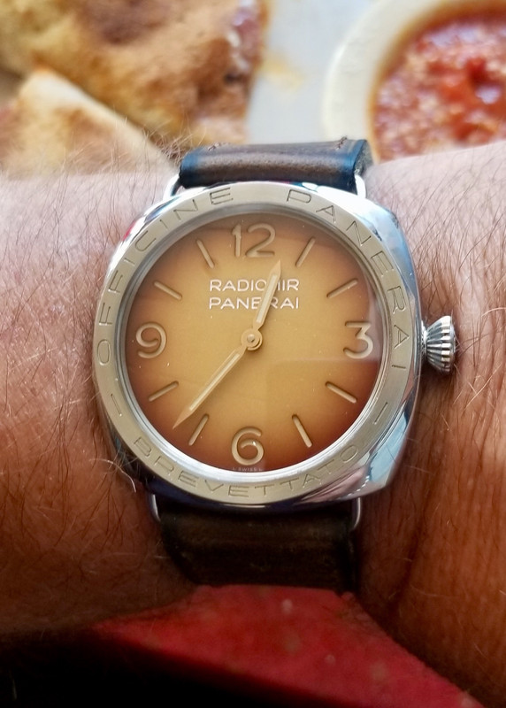 242F2526-7638-4B1F-B4C8-110657092CBB