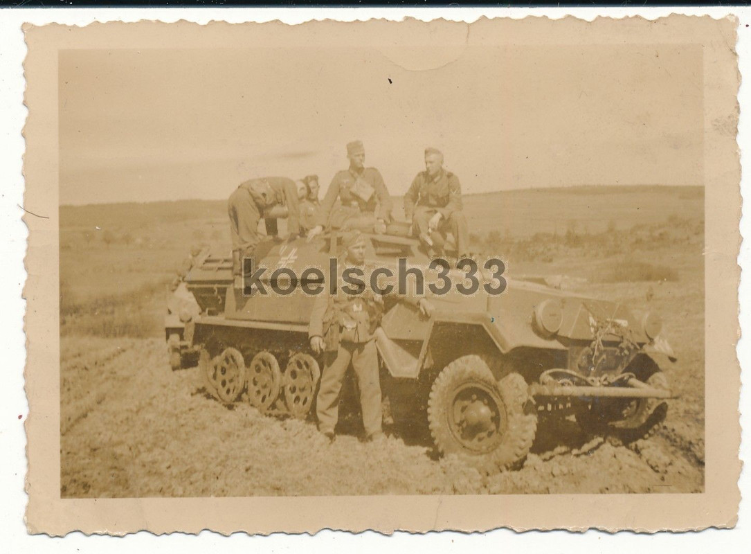 Foto Panzer Grenadiere mit Schützenpanzer Halbke