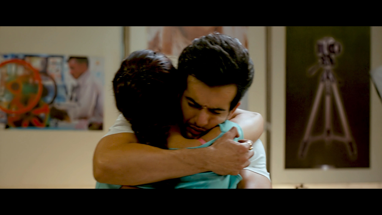 Aaj Phir Tumpe 4k.mp4_snapshot_00.00.917