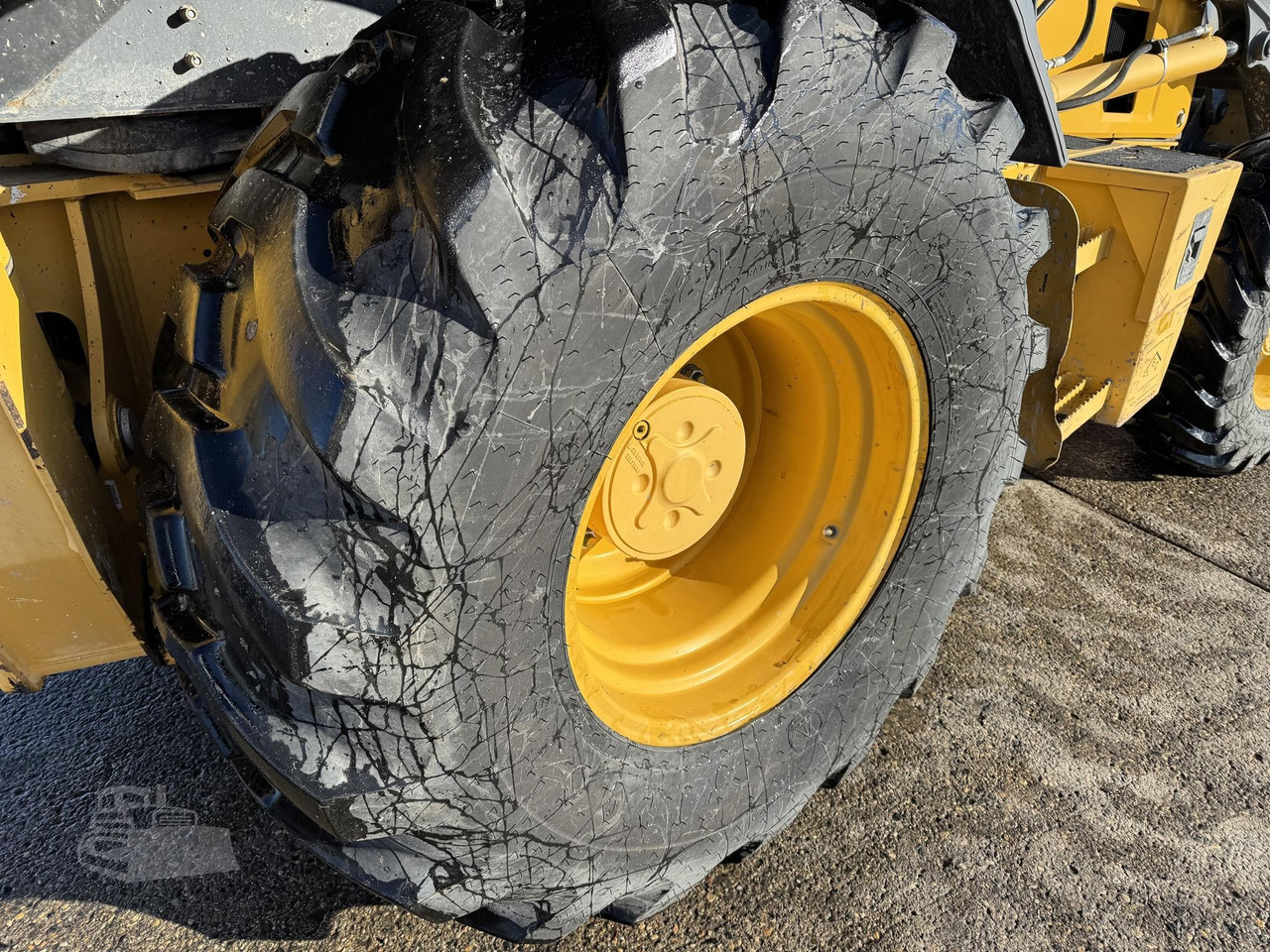 Vehicle thumbnail 12