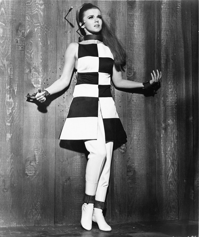 Ann-Margret_md46