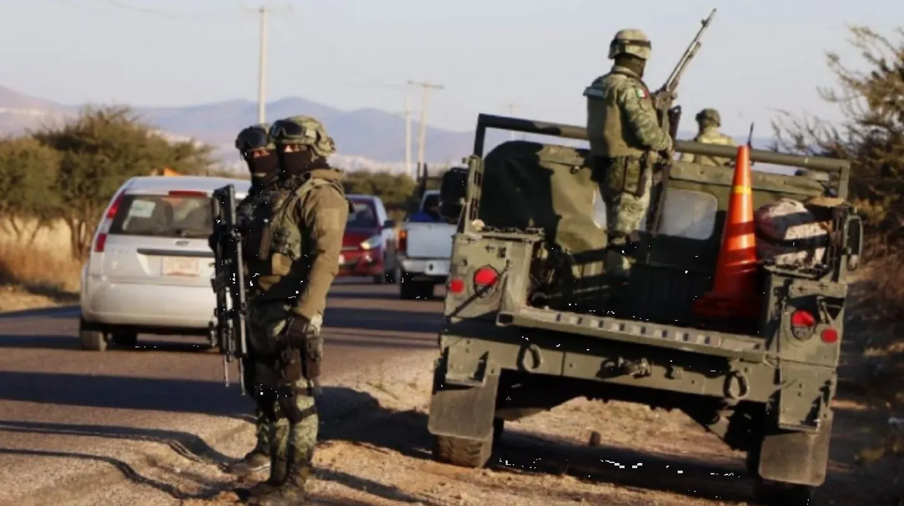 Familia colombiana es atacada en carretera de Zacatecas; hay 4 muertos y 2 heridos