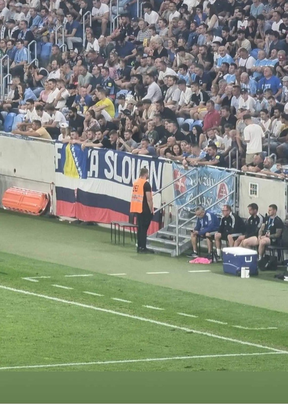 3DD1D6D6-78B2-4592-BBD6-E3ACCC1C30CA