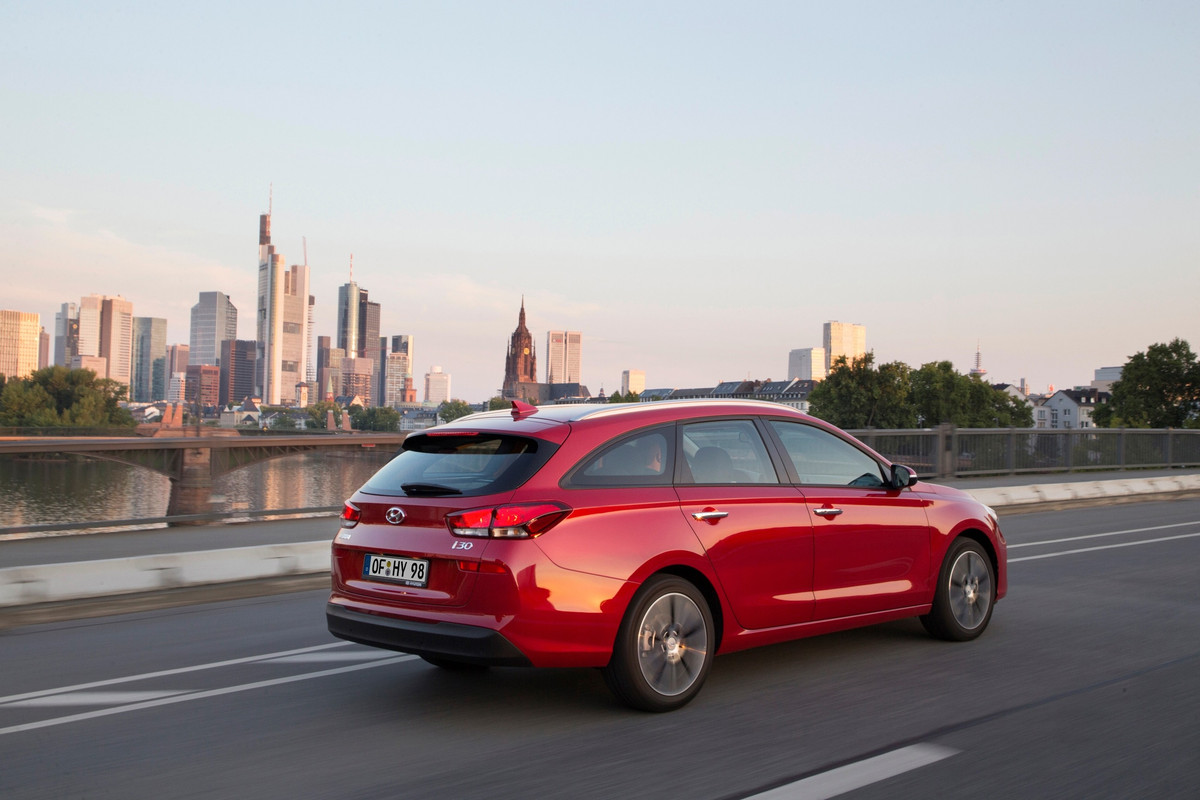 2019 Hyundai i30 range (19)