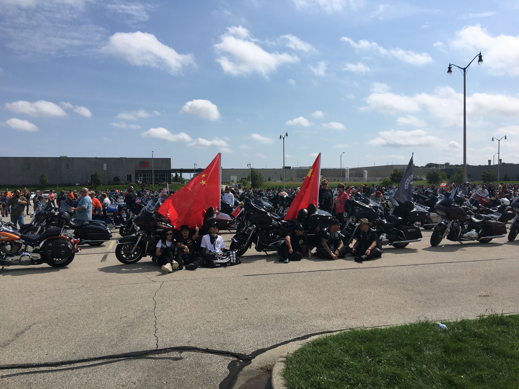 2E1E3265-3703-45CA-99FD-C444E2A6F895