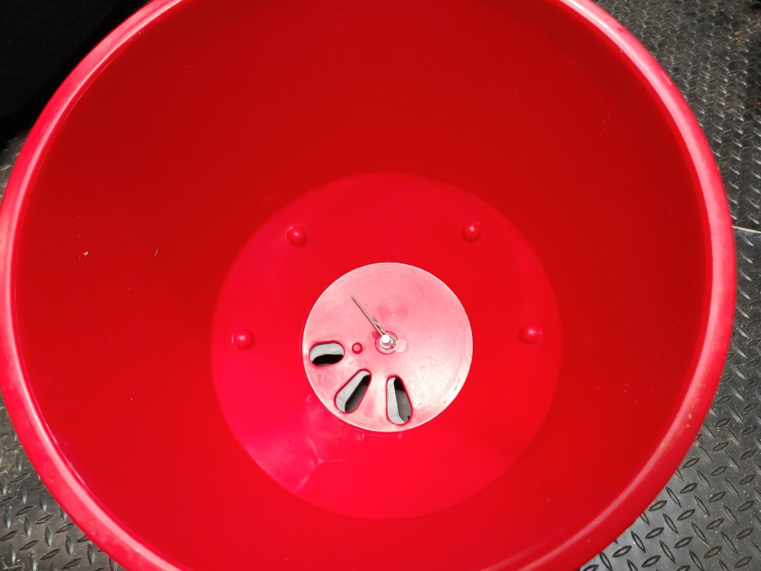 Review of the Earthway 2600A plus Lawn Care Forum