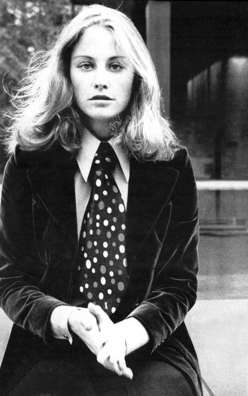 CybillShepherd_b03