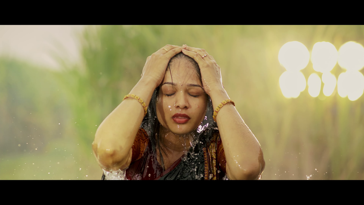 [Image: vlcsnap-2025-10-03-22h00m48s930.png]