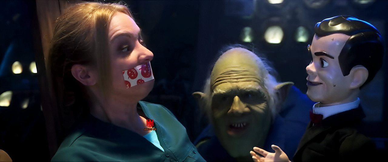 Wendi McLendon-Covey 7 - Goosebumps 2 Haunted Halloween 2018