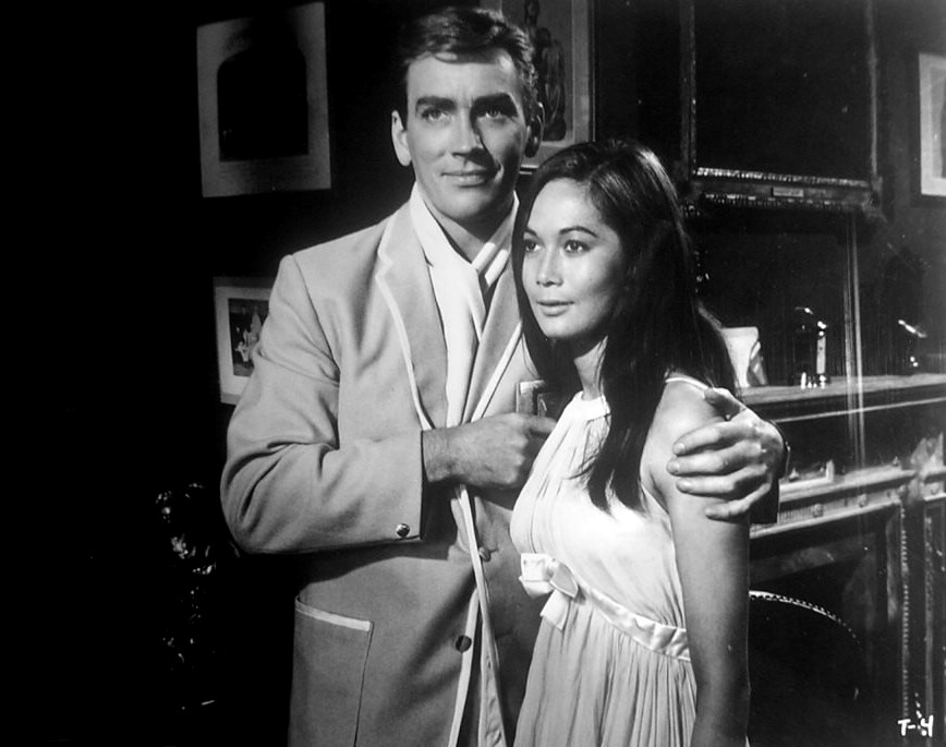 nancy_kwan_a84