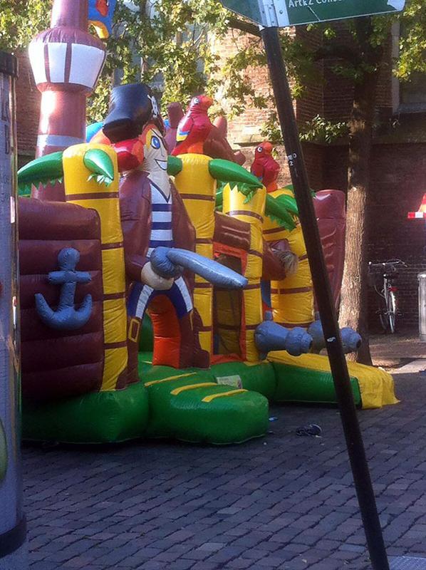 inappropriate-play-equipment-020.jpg