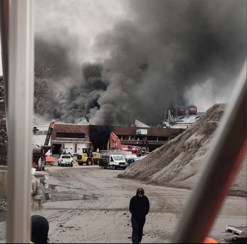 77083DFC-6F0C-46B9-A77F-FB4881075D2E