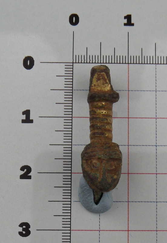 Gilt zoomorphic hooked tag view #1 13062013