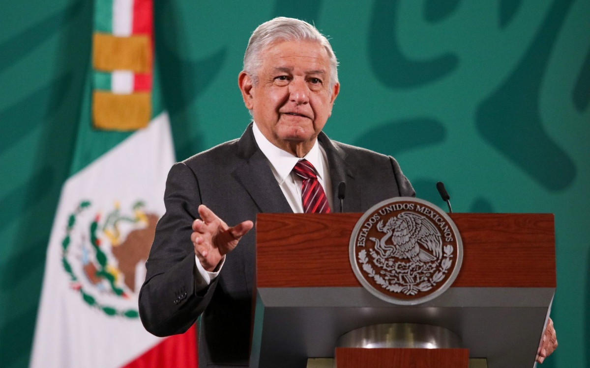 AMLO: “Mucho ayuda el que no estorba” responde sobre moratoria constitucional