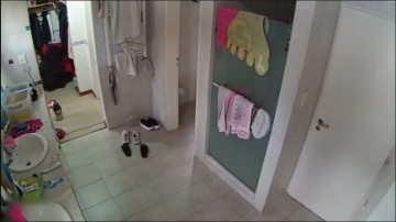 [Image: Voyeur10235140841.jpg]