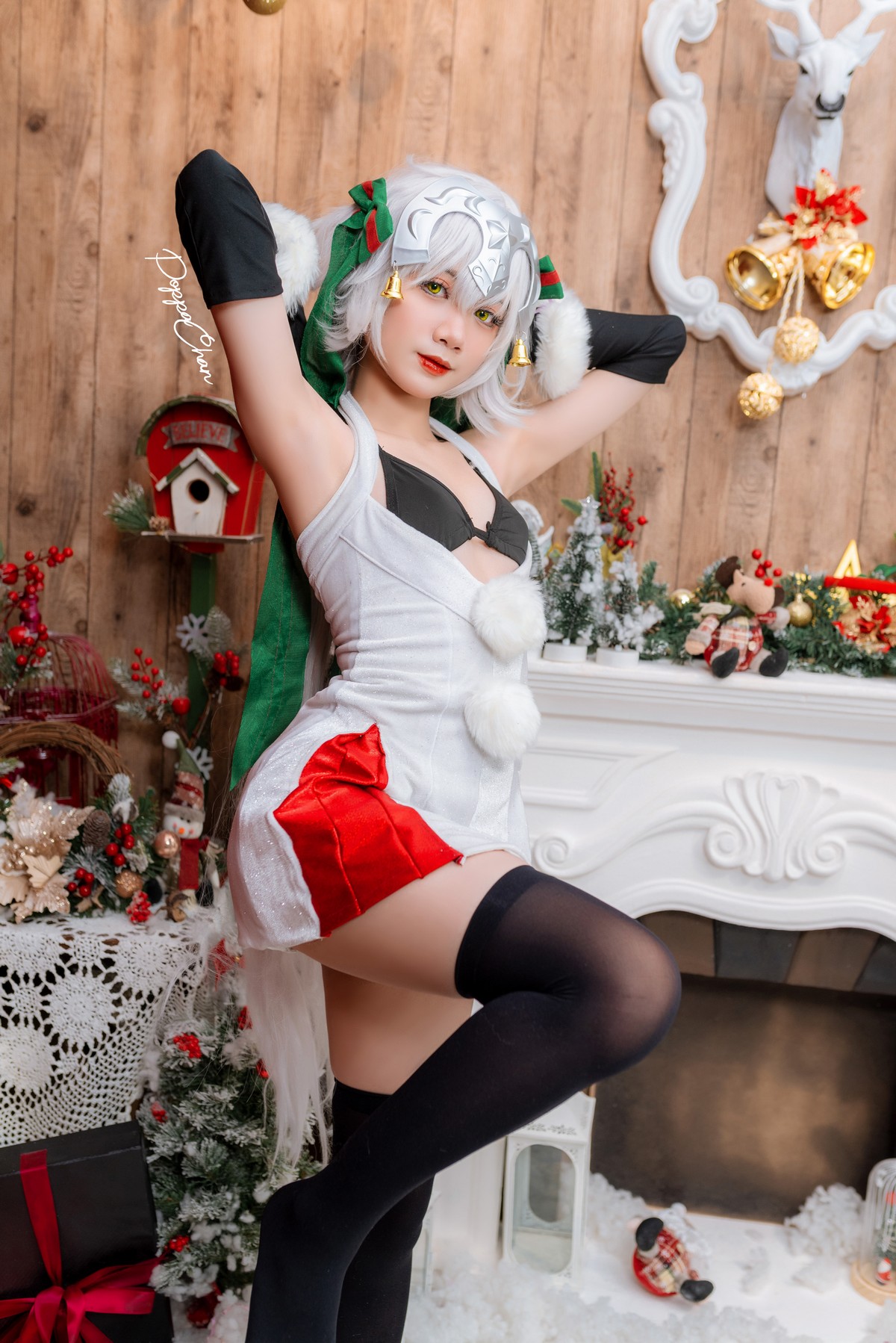 PoppaChan Jeanne Alter Santa Lily Cosplay (FGO) – 26 Photos 4 Videos 139MB插图3