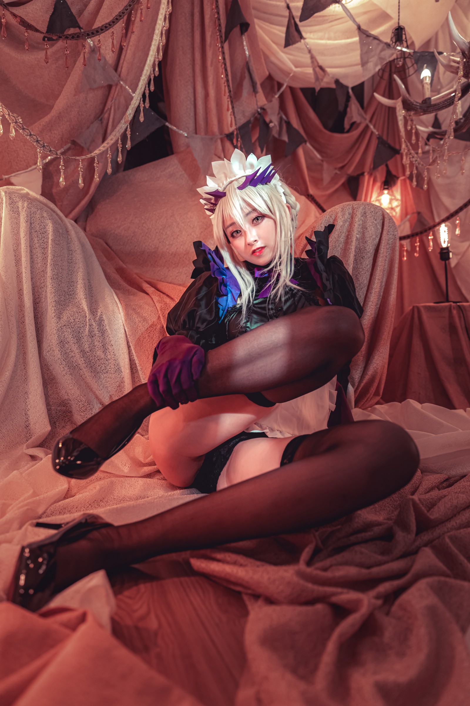 冬马路纱 黑枪呆 Cosplay 写真合集｜FGO 阿尔托莉雅 黑化版 图集＋视频（40P＋1V｜685MB）插图2