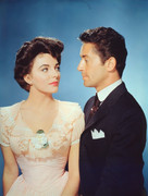 Joan-Collins-h71