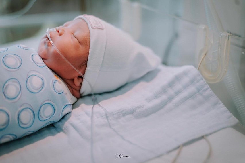 Artis Risa Saraswati telah melahirkan anak pertamanya, Rabu (15/1/2020).