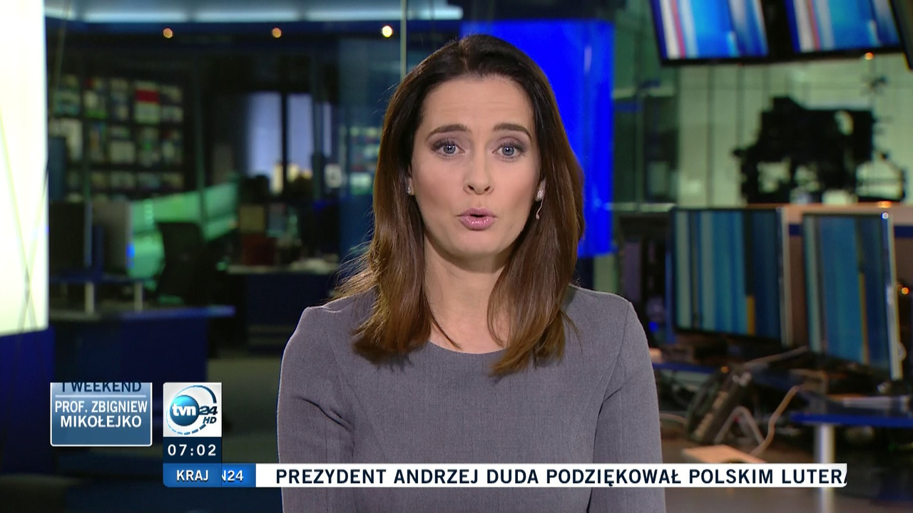 TVN_24_HD-01112015-0659.mts (0_02_25) 003942