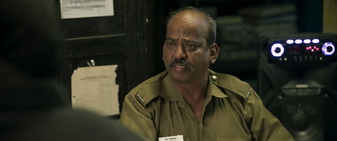 Kaithi 2019 WebRip [Hindi + Tamil] 480p, 720p ESub Screenshot
