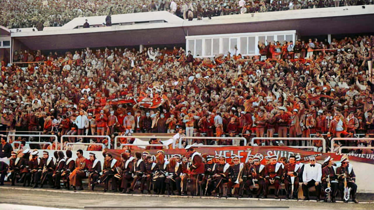 D1BB33BA-9986-49FB-9F08-DE51647619BE