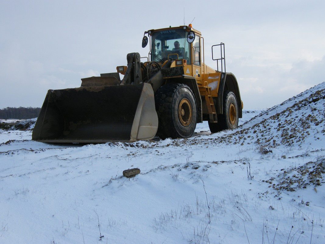 Ken-in-the-Tattershall-loader.jpg