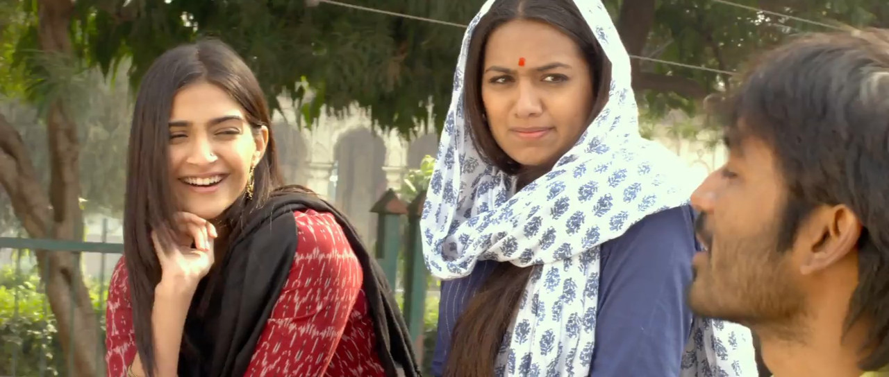 Raanjhanaa 2013 WebRip [Tamil] 480p, 720p ESub Screenshot