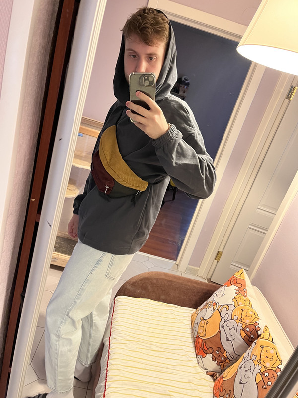 C06CAD23-1DC9-43C3-BB27-37AD102D3738