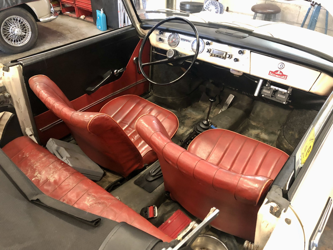 56BE78D1-C26F-4D93-AB8A-587D1347164E