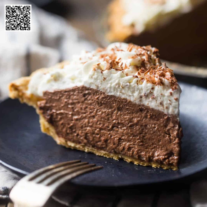 The Science Behind the Creamy Texture of Chocolate Cream Pie