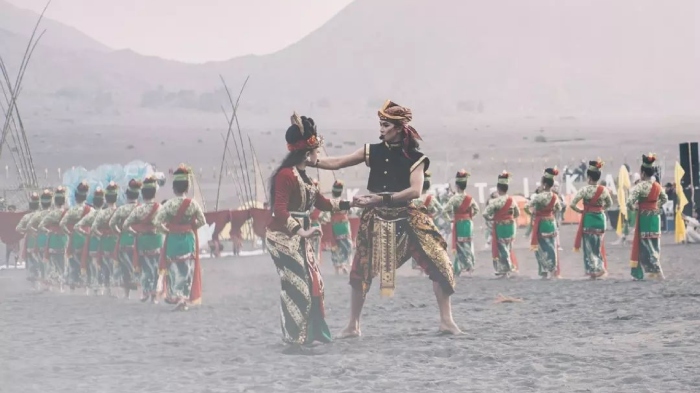 Kemeriahan Eksotika Bromo 2022. Tahun ini event besar di Gunung Bormo tersebut akan kembali digelar dan termasuk dalam daftar kalender event Mei 2023.