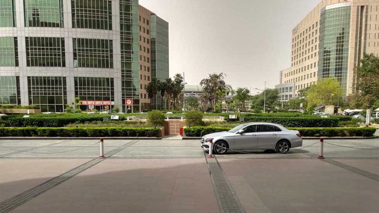 Commercial Space for Rent in Global Business Park Gurgaon