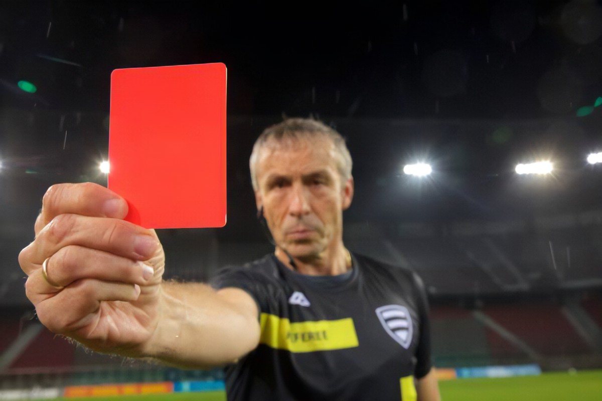 redcard.jpg