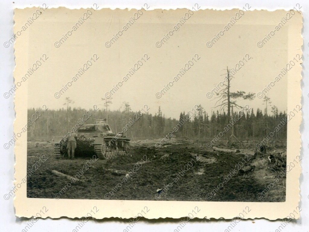 Foto, Wehrmacht, zerstörter Panzer III, Turmnumm