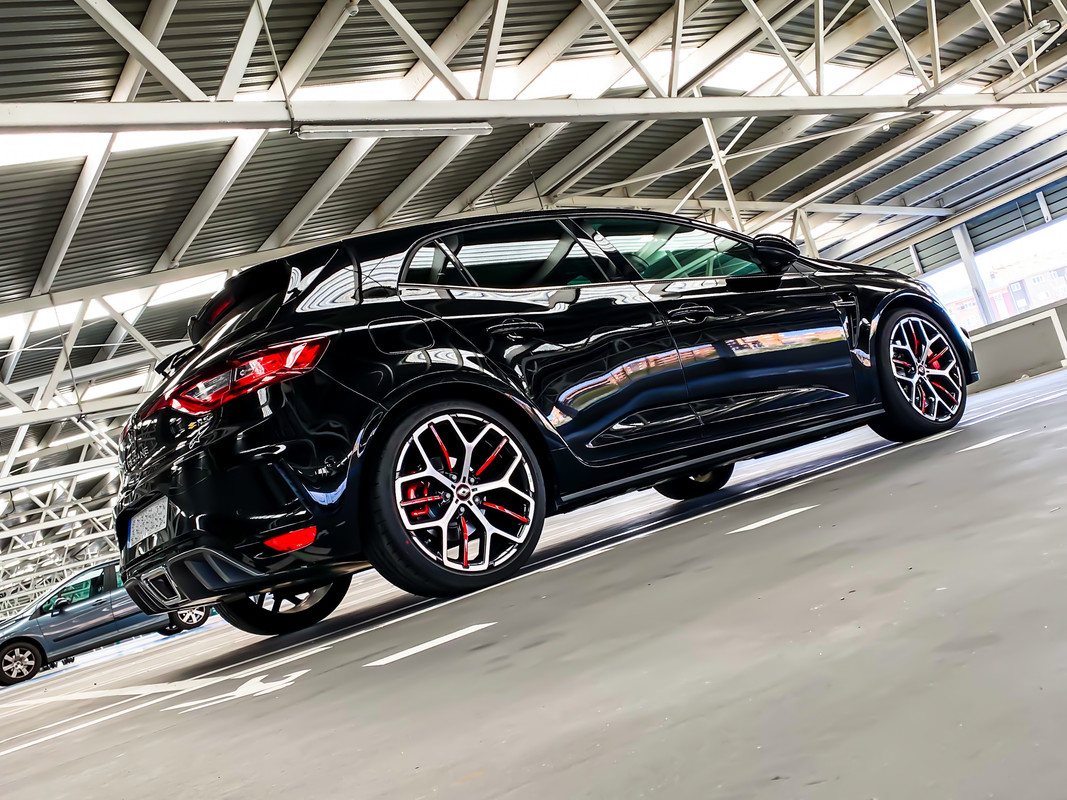 07B9E069-2DE2-47BF-BC91-3208C4FC33A9