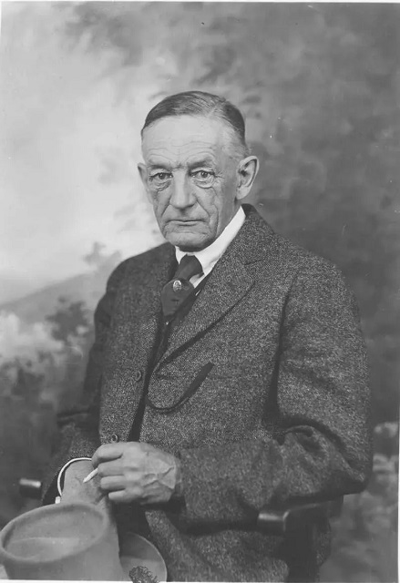 5-james-willard-schultz-photo-2009