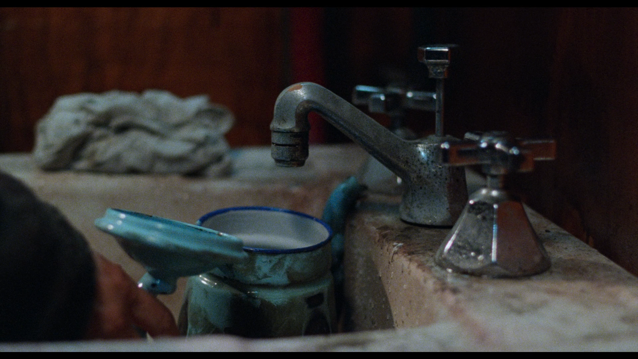 00001.m2ts_snapshot_00.18.59.917